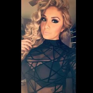 Meet your Posher, Sarahi